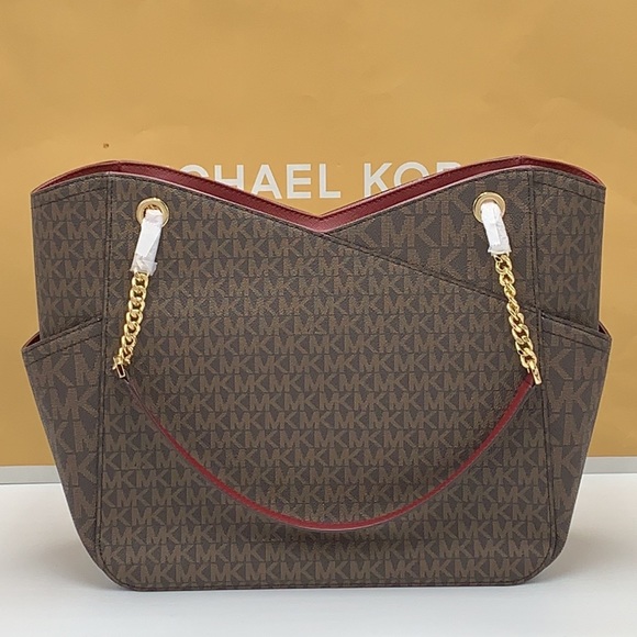 MICHAEL KORS
Jet Set Large XChain Logo Shoulder Tote
Bag DARK CHERRY COLOR - Picture 9 of 16